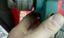 手电钻夹头拆卸视频,手电钻夹头拆卸步骤详解